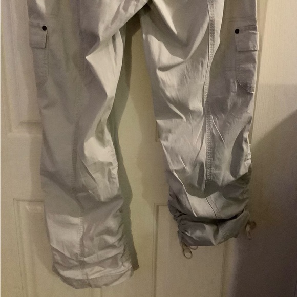 INC Brand Women’s cargo pant, light beige, size 8. - Picture 7 of 9